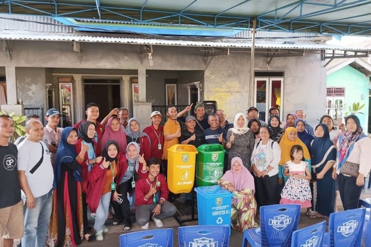 Usin Apresiasi Kader Lingkungan Kampung Melayu