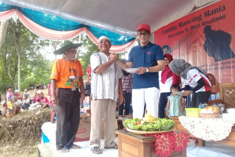 Tampak Bupati PALI Saat merayakan Syukuran kepemimpinan Dua Tahun  