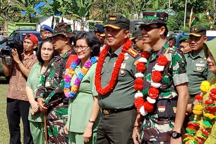 Pemda Kaur dan TNI Gelar Upacara 