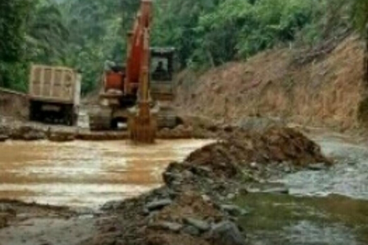 Warga Masihi Resahkan Galian C