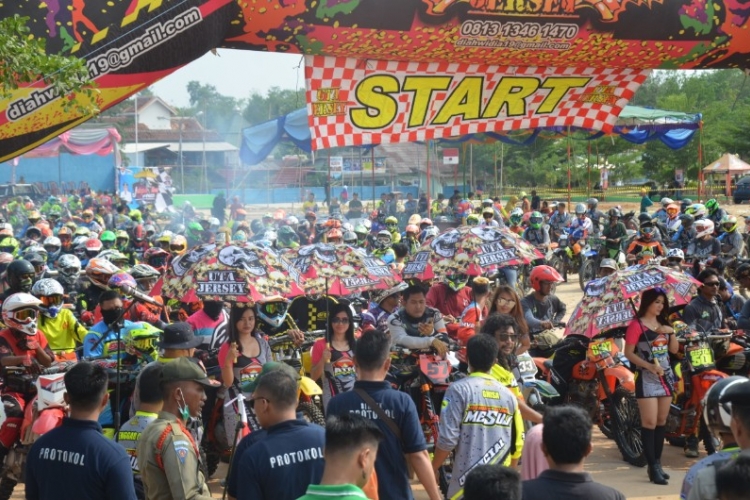Ribuan Peserta Banjiri Adventure Moto Trail Mesuji