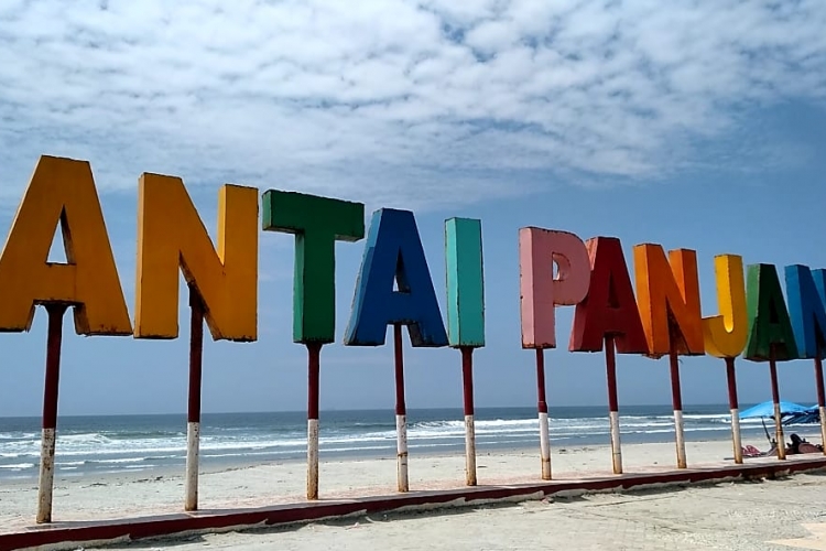 Warga Harapkan Tulisan Pantai panjang segera di Renovasi