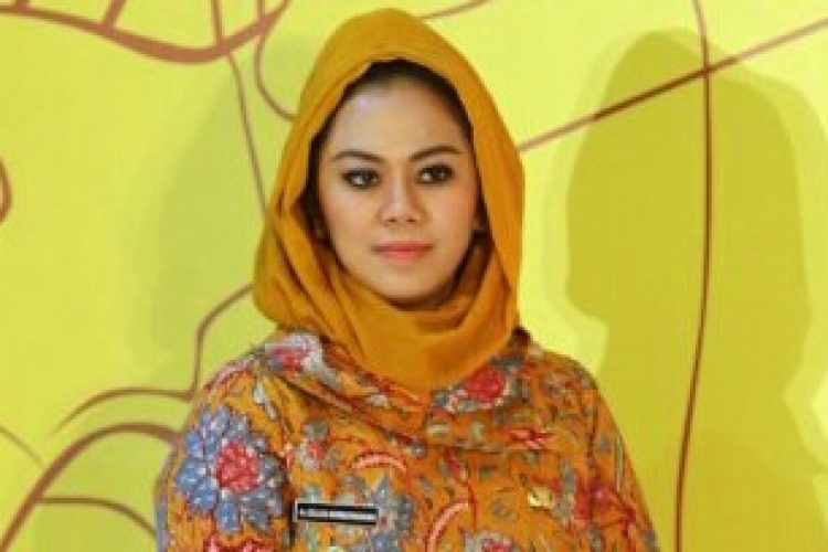 Bupati Karawang Dr.Hj.Cillicia Nurrachadiana