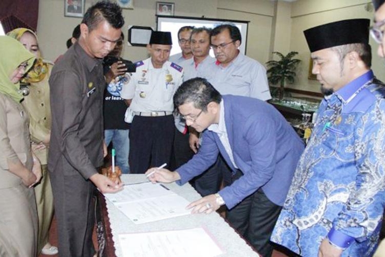 Penandatanganan nota kesepakatan (MoU) dengan PT. Cemindo Gemilang