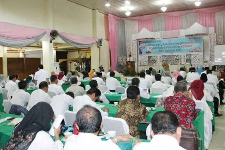 Sosialisasi dan lokakarya strategi komunikasi program Kotaku di Graha Asiah Wedika Hotel