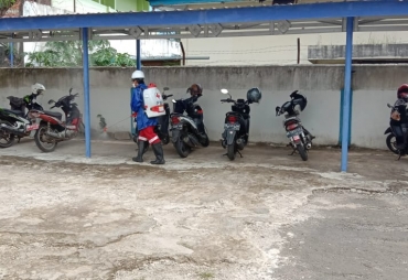 PMI Semprot Disinfektan di Sejumlah Objek Vital