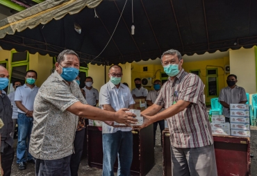 Anggota DPRD Sumut dan KBI Bantu Pemkot Sidimpuan Atasi Covid-19