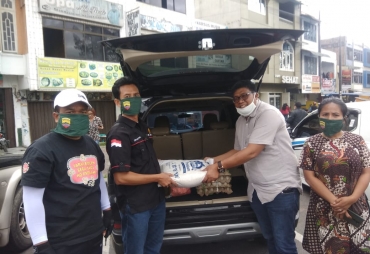 Anggota DPRD Karo Berbagi Tali Asih dengan Awak Media