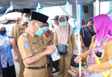 DP3P2AKB Bagi- Bagi Masker Dan Vitamin 