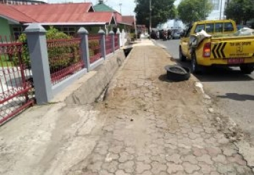 Jaga Keindahan Kota URC DPUPR Rutinkan Tebas Bayang