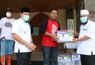 Walikota dan Wawali Serahkan Rasmie