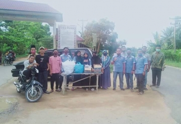 Ramadhan 1441 H Karang Taruna Padang Bagi-bagi Takjil