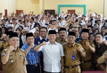 Kesejahteraan GTT/PTT Meningkat Gubernur Rohidin Dibanjiri Ucapan Terima Kasih 