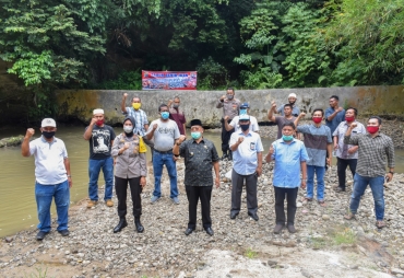 Pemkot Padangsidimpuan Lakukan Penaburan 5000 Benih Ikan