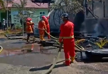 Kebakaran di Muara Dua 4 Damkar Dikerahkan