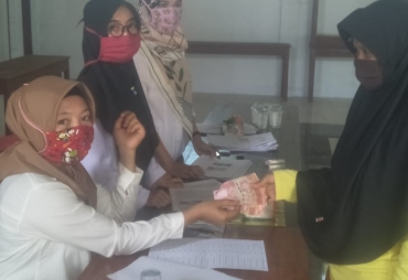 Pemdes Sido Makmur Salurkan BLT-DD Tahap III