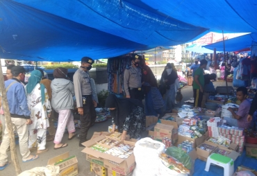 Personil Polres Tapanuli Selatan Datangi Tempat Wisata dan Pasar