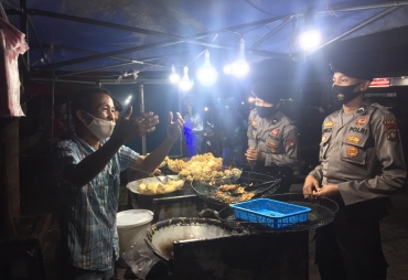 Patroli Dialogis Personil Polda Kepri Sasar Titik Keramaian di Batu Aji