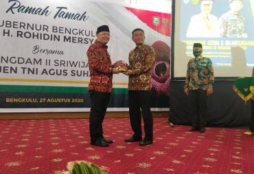 Paparkan Visi Konektivitas Pendorong Ekonomi Gubernur Rohidin Tuai Respon Positif Pangdam II/SWJ