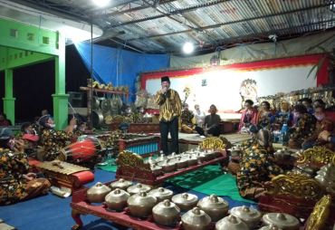 Berbaur di Desa Tangsi Duren Kepahiang Rosjonsyah Pukau Masyarakat dengan Lagu Rek Ayo Rek