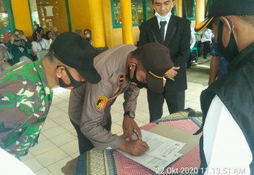 Terapkan Prokes Pengukuhan Pokdarkamtibmas Bhayangkara Kedurang Berjalan Lancar