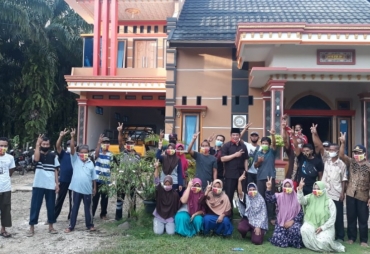 Masyarakat Air Rami Kagumi Prestasi Pembangunan Rosjonsyah