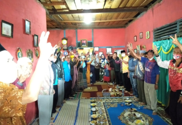 Siap Menangkan R2 Masyarakat Cinto Mandi : Program Alsintan Pak Rohidin Komplit Tidak Hanya Traktor