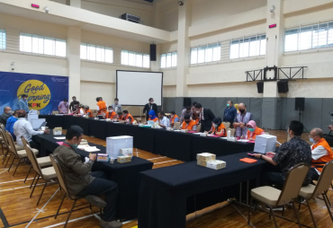 Penyidik KPK Serahkan 14 Mantan Aleg Sumut dan BB ke JPU