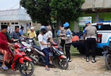 JUMAT BAROKAH POLRESTA BARELANG PEDULI