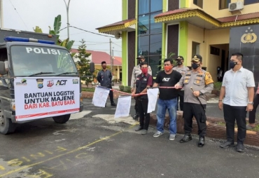 Kapolres Batu Bara dan MRI Lepas Bantuan Kemanusiaan