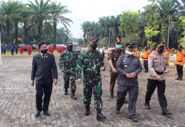 Dandim 0212/Tapsel Bersama Forkopimda Hadiri Apel Kesiapsiagaan Bencana dan Karhutla