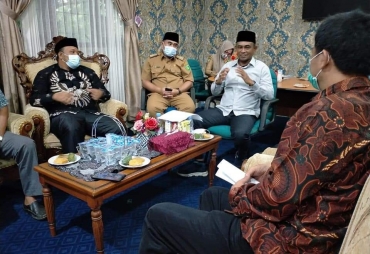 Audiensi Bersama Ketua DPRD Aliansi Masyarakat Peduli TPU Taman Bahagia Sampaikan Aspirasi