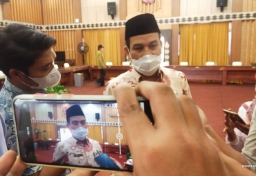 Vaksinator Dibayar Melalui APBD Kab/Kota Pemprov Hanya Bersifat "Back Up"