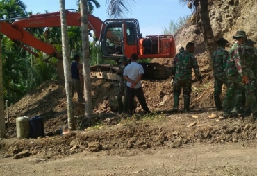 Meski Terik Matahari Satgas TMMD Kodim 0111 Bireuen Penuh Semangat  Jalankan Tugas