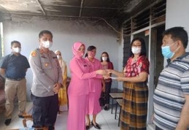 Kapolsek Medan Area Kunjungi Jajaran yang Tertimpa Musibah