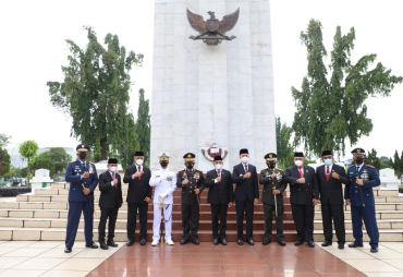 Kapoldasu Ziarah Taman Makam Pahlawan Sambut HUT Provsu ke-73 