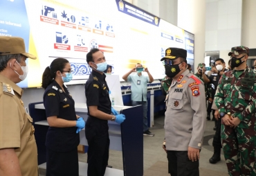 Perketat Prokes Kapoldasu dan Pangdam I/BB Tinjau Bandara Kualanamu