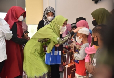 Rayakan Ulang Tahun Istri Bupati Batu Bara Santuni Puluhan Anak Yatim 