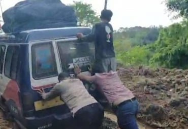 Curah Hujan Tinggi Jalan Tigalingga-Sidikalang Tertutup Longsor