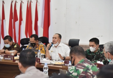 Terkonfirmasi Positif Meningkat Bupati Batu Bara Gelar Rapat Lintas Sektoral Penanganan Covid-19