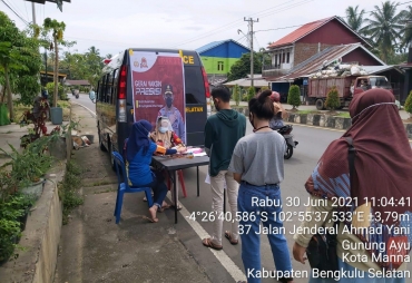 Masyarakat dan Polres Bengkulu Selatan Sinergi Sukseskan Vaksinasi