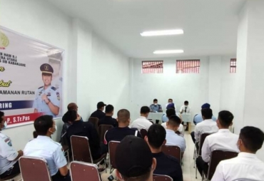 Kepala KPR Kelas IIB Kabanjahe Gelar Rapat Penguatan Tugas Dan Fungsi Pengamanan