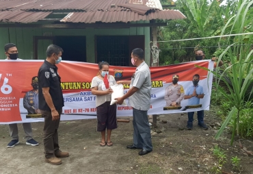 Personil Sat Reskim Salurkan Bantuan Kapolres Batu Bara