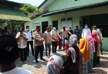 Disela Baksos Kapolres Batu Bara Ajak Masyarakat Sukseskan Vaksinasi