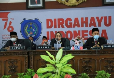 PJ Bupati Labuhanbatu Ikuti Pidato Kenegaraan di Ruang Rapat DPRD