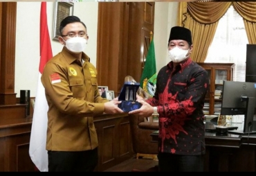 Wagub Rosjonsyah Silaturahmi ke Wagub Andika