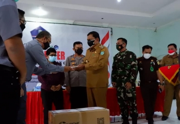 Pemkab Bengkulu Utara Terima Bantuan 9.000 Alat Tes Swab Antigen dan 255 Tabung Oksigen dari Forum TJSLP BU