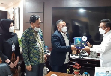 Pemerintah Bantu Anak-Anak Yang Kehilangan Orang Tua Ajibat COVID-19 