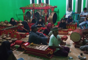 Lestarikan Budaya Jawa IPJB Apresiasi Pemuda Pemudi Desa Sumber Arum 