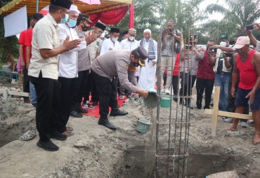 Kapolres Batu Bara Letakan Batu Pertama Pesantren Tahfiz Al- Qur'an